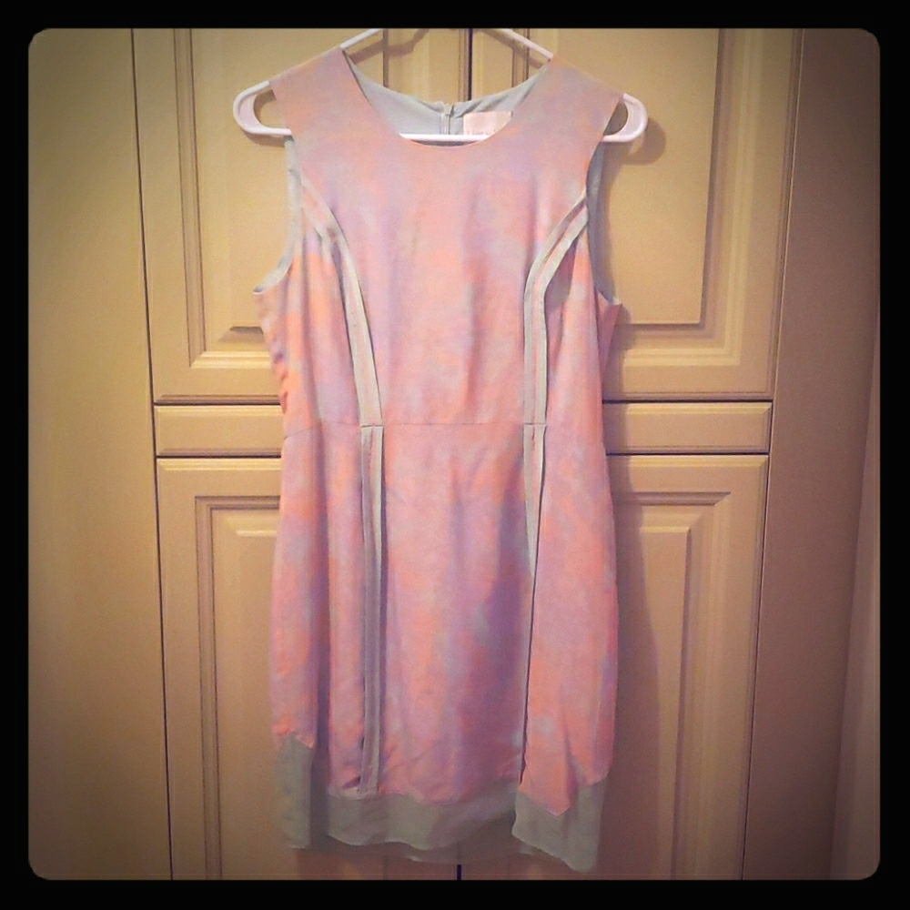 Sleeveless Pastel Camo Top, Size Medium